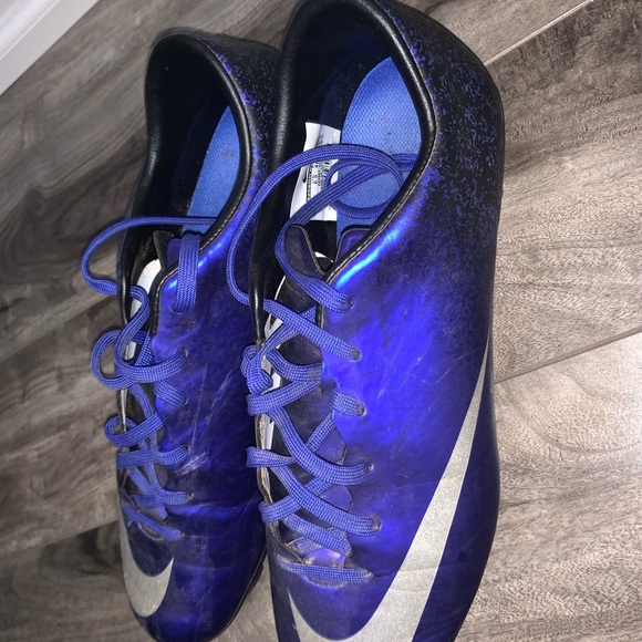 Nike Mercurial Victory V CR7 Turf Soccer Cleats - Picture 4 of 12